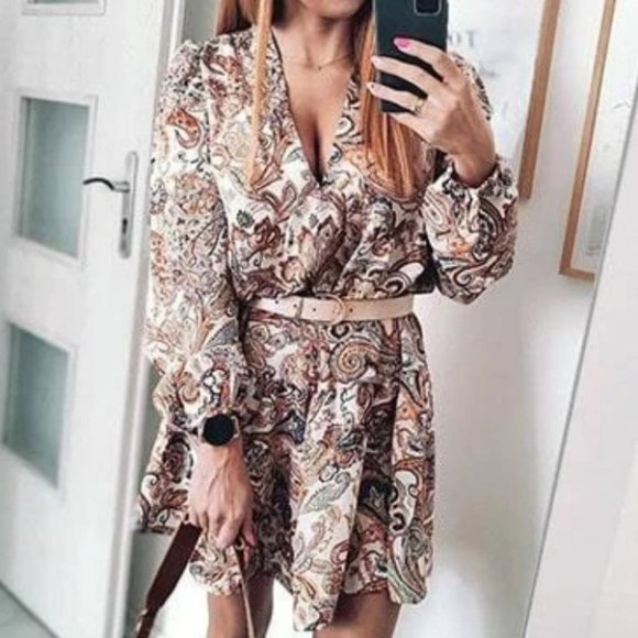 Paisley Print Long sleeved Ruffle Hem Smock Mini Dress - Picture 4 of 8